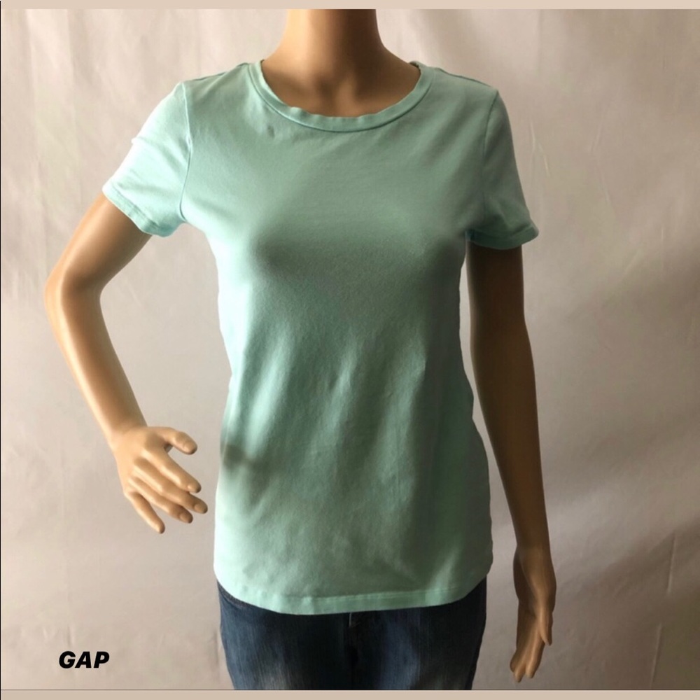 💥3 For $10💥 GAP TEE SHIRT
